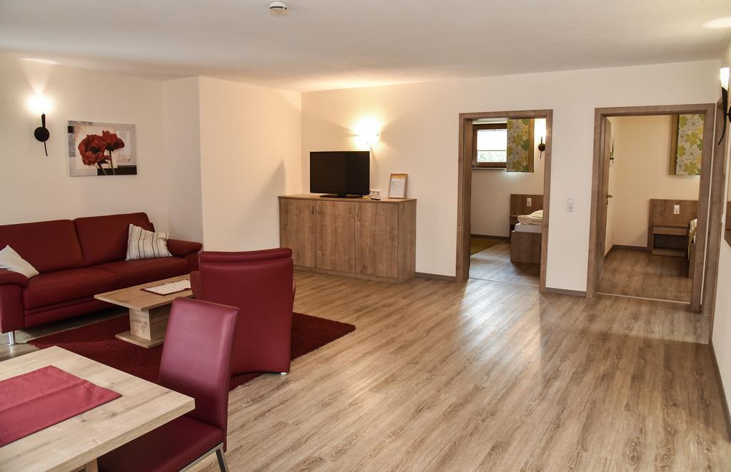 Landhotel Zum Adler Oberbechingen Kültér fotó