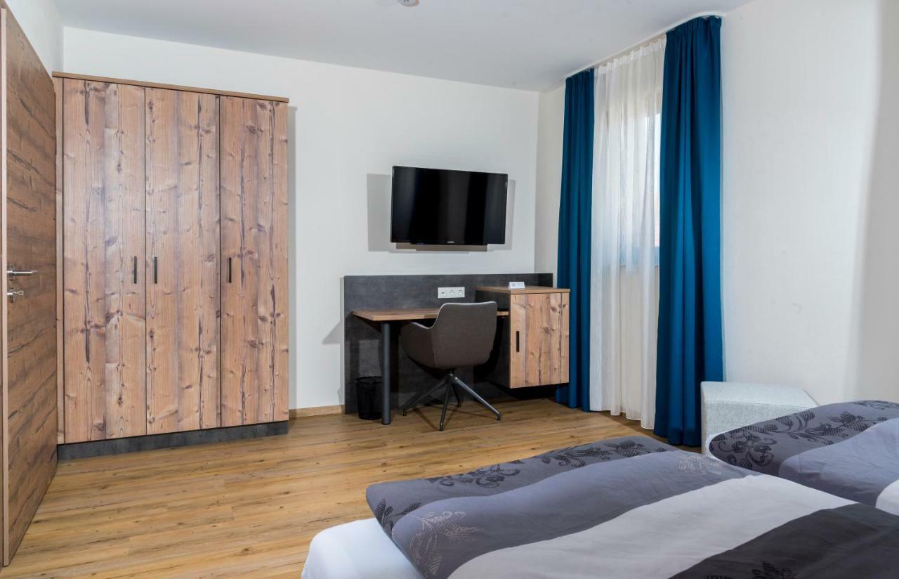 Landhotel Zum Adler Oberbechingen Kültér fotó